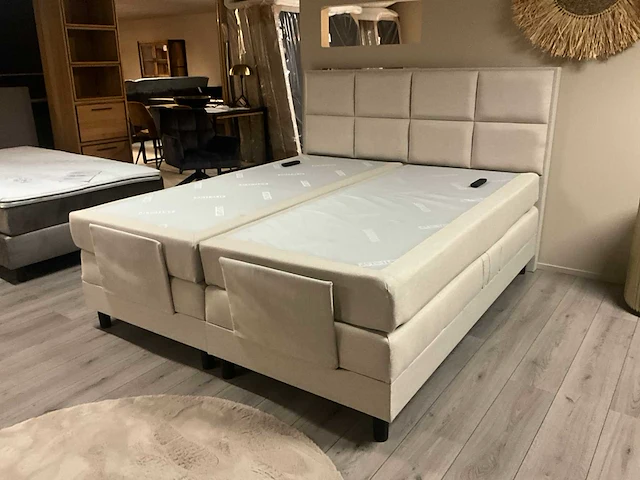 Sense (180x200) boxspring - afbeelding 1 van  10