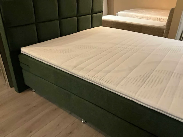Sense geveerde boxspring - afbeelding 4 van  9