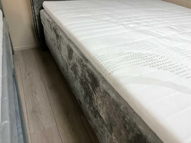 Sense geveerde boxspring - afbeelding 3 van  7
