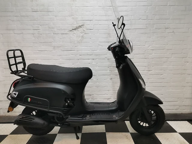 Senzo - 25km snorscooter - riva lux - senzo riva lux 25km snorscooter - afbeelding 5 van  7
