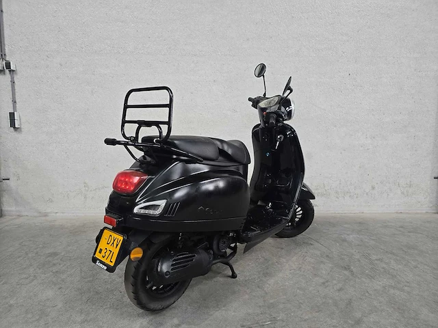 Senzo - bromscooter - riva exclusief - 4t 45km uitvoering dxv37l - afbeelding 5 van  7