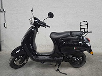 Senzo - bromscooter - riva exclusief - 4t 45km uitvoering dxv37l - afbeelding 1 van  7