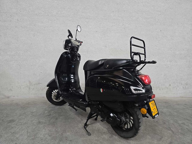Senzo - bromscooter - riva exclusief - 4t 45km uitvoering dxv37l - afbeelding 6 van  7