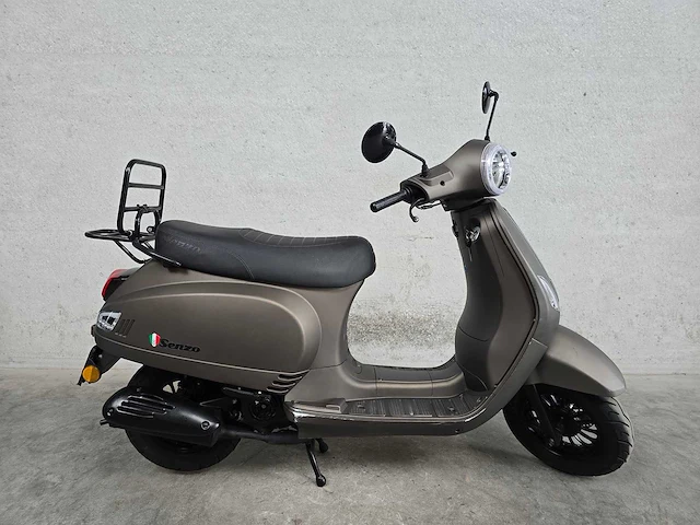 Senzo - bromscooter - rivalux - 4t 45km uitvoering fsb57v - afbeelding 2 van  7