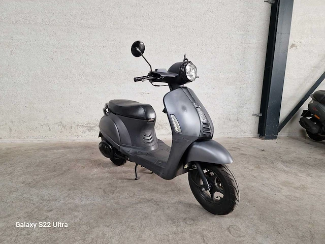 Senzo - snorscooter - grace - 4t 25km uitvoering - afbeelding 4 van  7