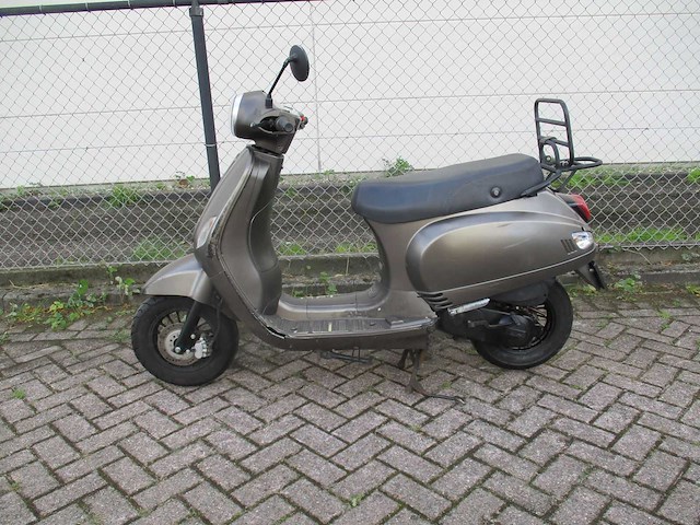 Senzo - snorscooter - rivalux - scooter - afbeelding 1 van  11