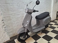 Senzo riva lux 25 km snorscooter 4takt - afbeelding 2 van  7