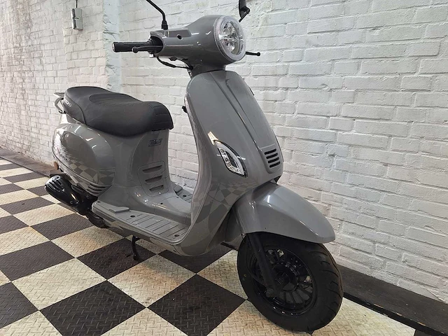 Senzo riva lux 25 km snorscooter 4takt - afbeelding 6 van  7