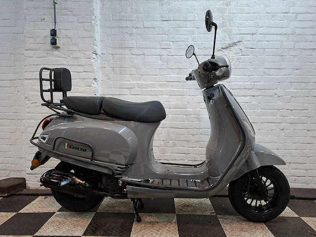 Senzo riva lux 25 km snorscooter 4takt - afbeelding 5 van  7