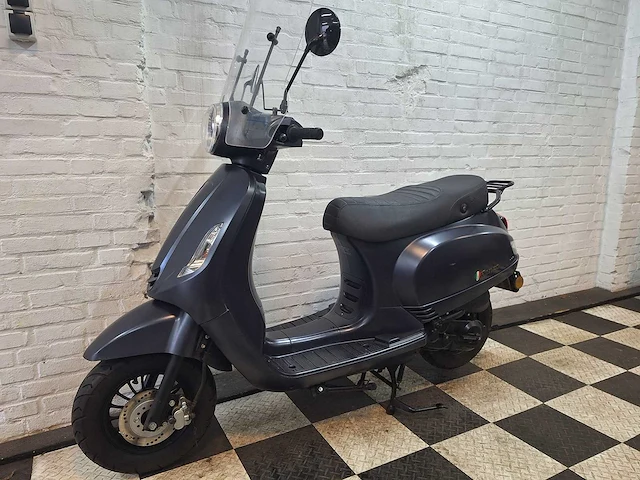 Senzo riva lux r 25 km snorscooter 4takt - afbeelding 2 van  7