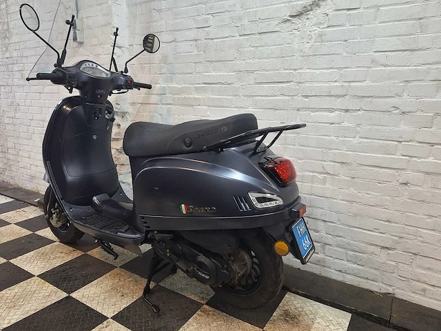 Senzo riva lux r 25 km snorscooter 4takt - afbeelding 3 van  7