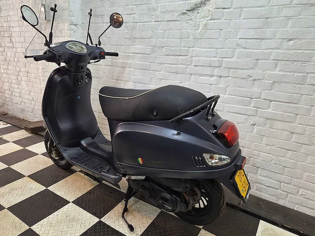 Senzo riva s 45 km bromscooter 4takt - afbeelding 3 van  7