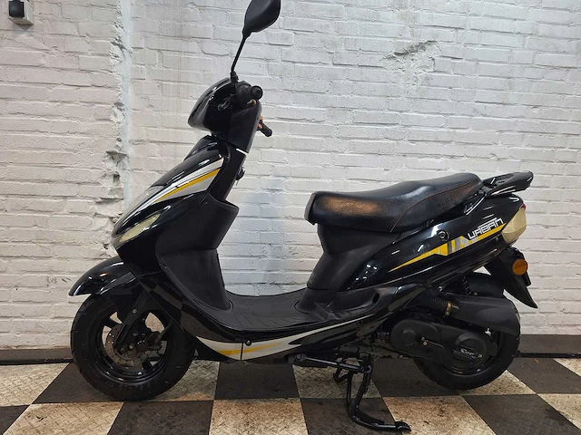 Senzo urban 25 km snorscooter 4takt - afbeelding 1 van  7