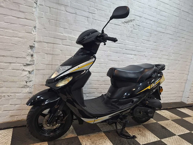 Senzo urban 25 km snorscooter 4takt - afbeelding 2 van  7