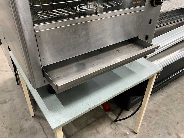 Ser gas ti6 kippengrill - afbeelding 4 van  8