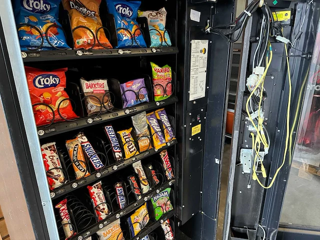 Serv-o-matic - 3169a - snack - vending machine - afbeelding 9 van  12