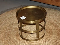 Serveertafel met doorsnede 48 cm en hoogte 39 cm. - afbeelding 1 van  2