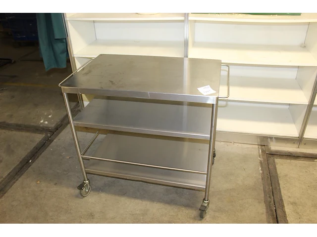Serveerwagentje. afmeting 88 x 57 x 86 cm. - afbeelding 1 van  2
