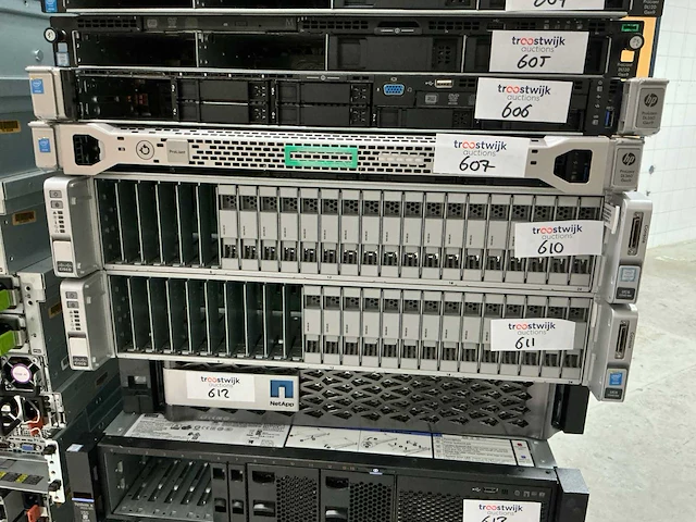 Server - cisco - ucs c240 m4 - 1x e5-2630 v3 - afbeelding 1 van  2