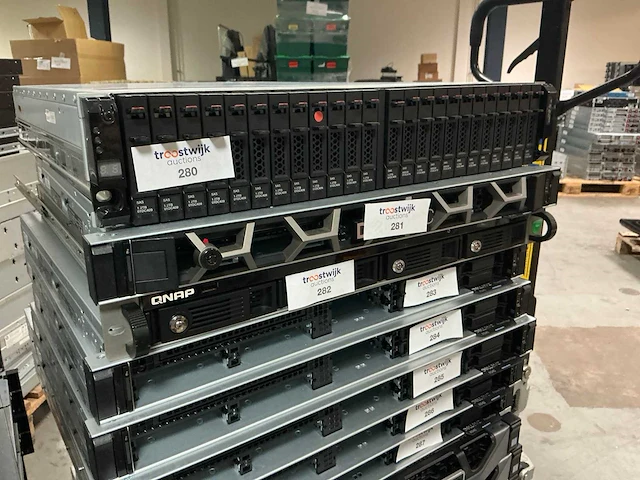 Server - dell - poweredge r340 - e-2224 - afbeelding 1 van  2