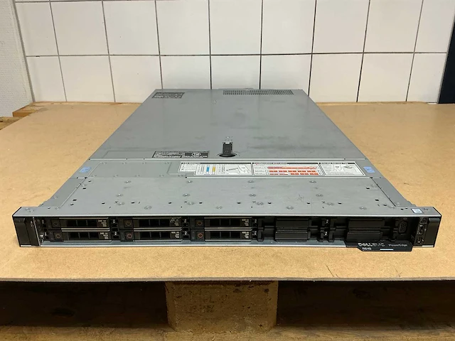 Server - dell - r640 - silver 4114 - afbeelding 1 van  3