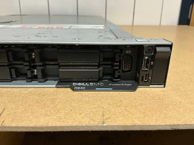 Server - dell - r640 - silver 4114 - afbeelding 2 van  3