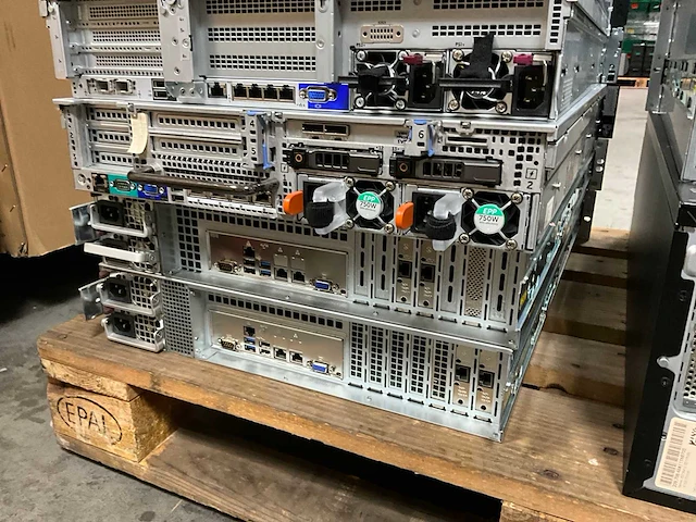 Server - dell - r730xd - e5-2630 v3 - afbeelding 2 van  2