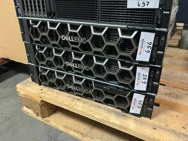 Server - dell - r740 2x gold 5115 - afbeelding 1 van  4