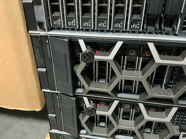 Server - dell - r740 2x gold 5115 - afbeelding 3 van  4