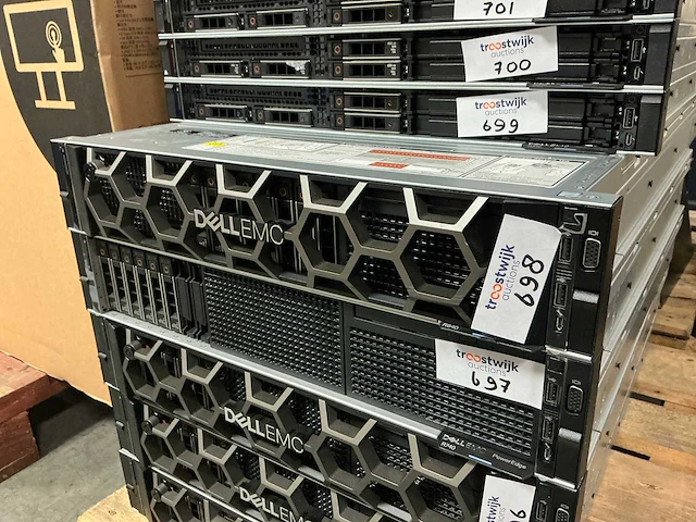 Server - dell - r840 - afbeelding 1 van  3
