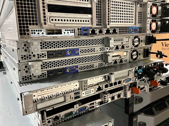 Server - hp - dl120 g9 - 1x e5-2603 - afbeelding 4 van  4
