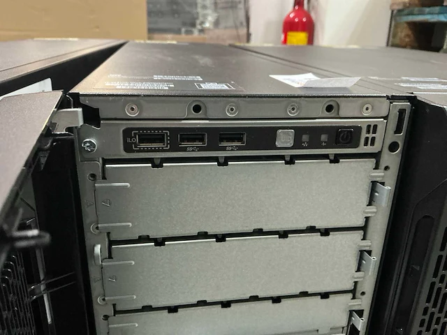 Server - hp - ml350 g10 - silver 4110 - afbeelding 3 van  4