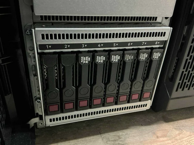 Server - hp - ml350 g10 - silver 4110 - afbeelding 4 van  4