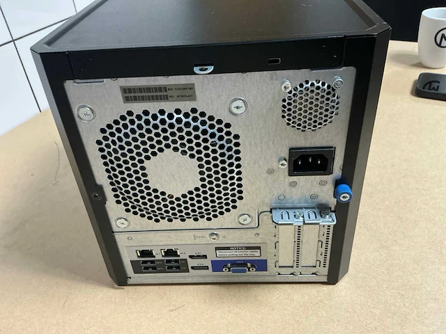 Server - hp - proliant microserver gen10 - afbeelding 3 van  3