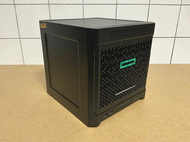Server - hp - proliant microserver gen10 - afbeelding 1 van  3