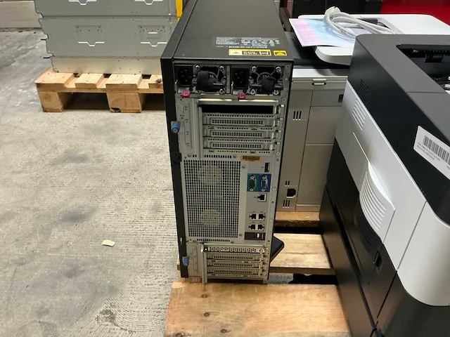 Server - hp - proliant ml350 gen 10 - afbeelding 2 van  3