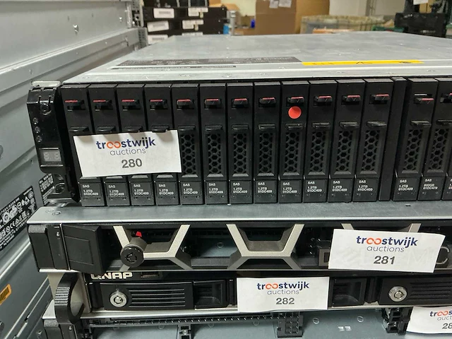 Server - lenovo - thinksystem ds4200 - afbeelding 2 van  3