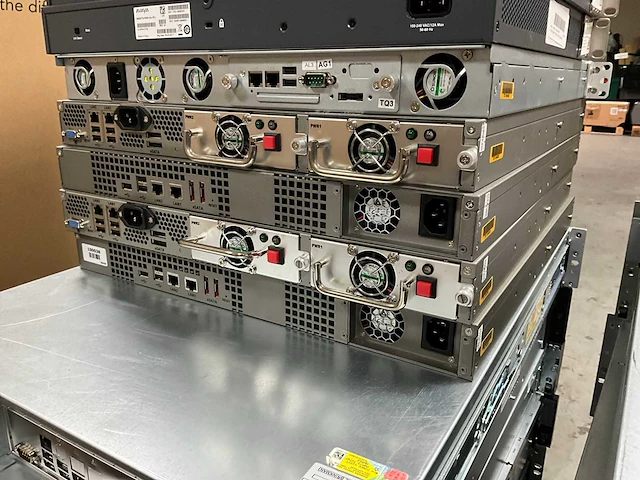 Server - qnap - ts-419u+ - afbeelding 2 van  2