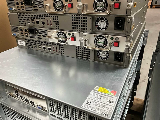 Server - qnap - ts-419u+ - afbeelding 2 van  2
