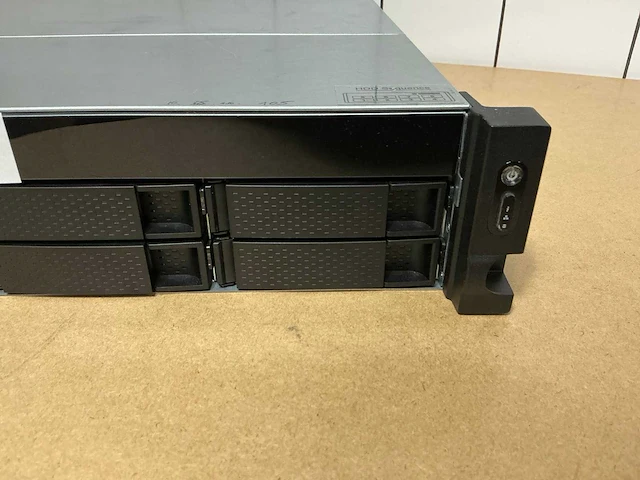 Server - qnap - ts 873u-rp - afbeelding 3 van  6