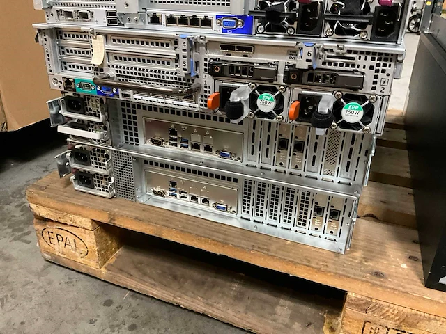 Server - supermicro - cse-826 - gold 6130 - afbeelding 2 van  2