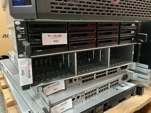 Server - synology - rs3614xs+ - afbeelding 1 van  2