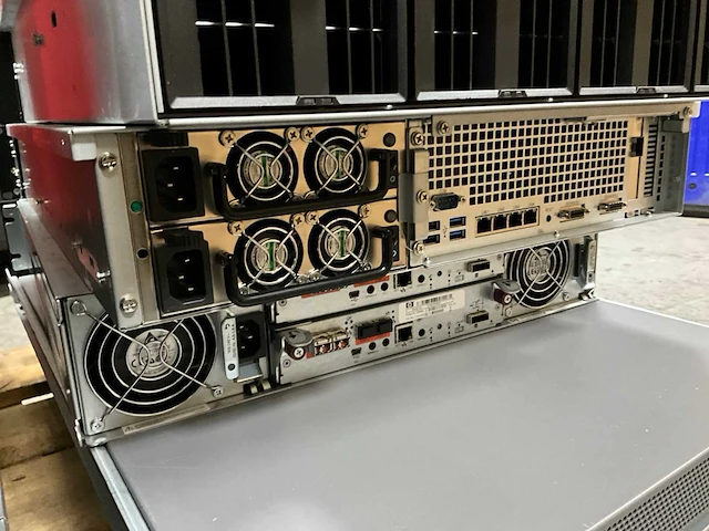 Server - synology - rs3614xs+ - afbeelding 2 van  2