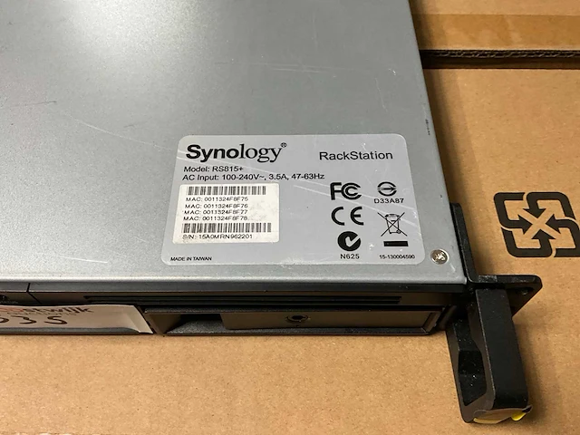 Server - synology - rs815+ - afbeelding 3 van  4