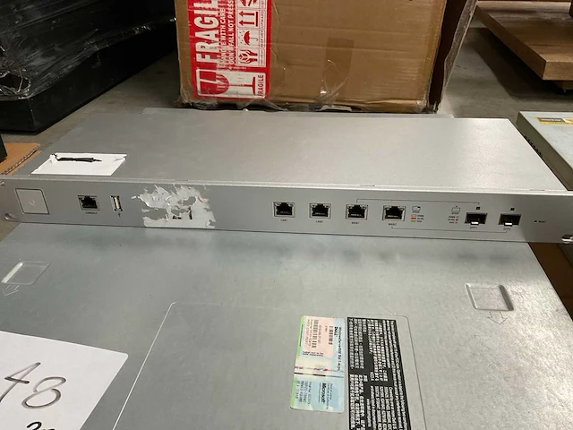Server en router 19” rack (3x) - afbeelding 6 van  7