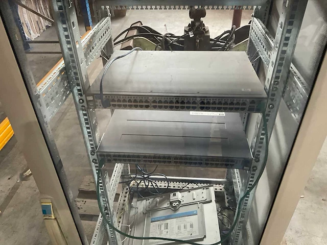 Serverkast - afbeelding 5 van  7