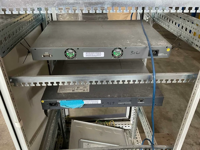 Serverkast - afbeelding 6 van  7
