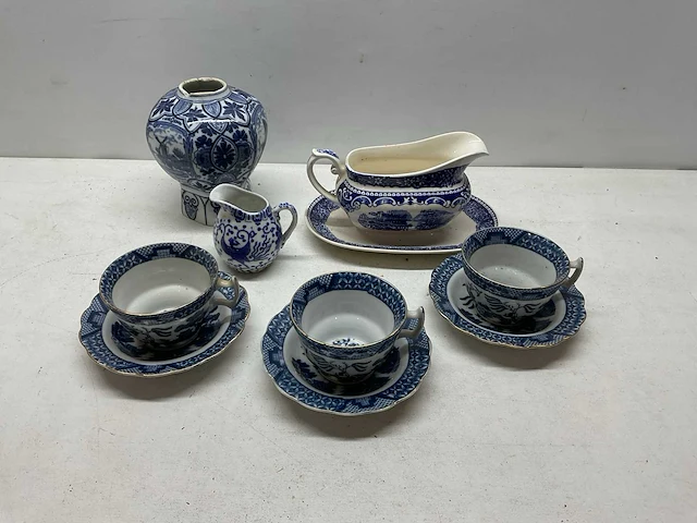 Servies - afbeelding 1 van  9