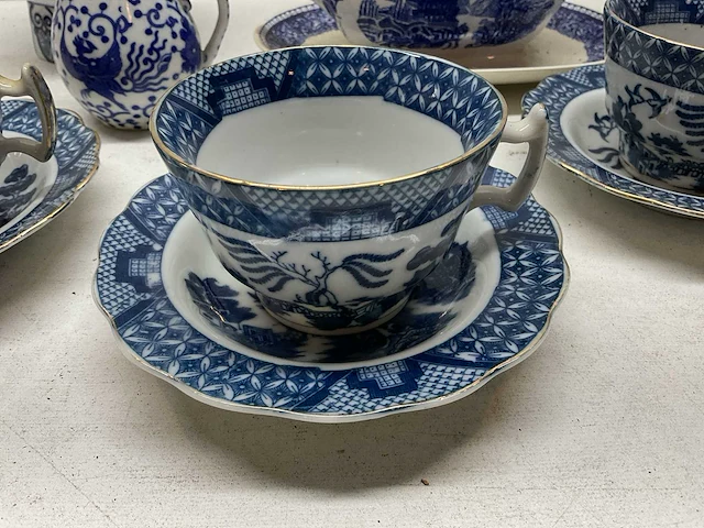 Servies - afbeelding 2 van  9