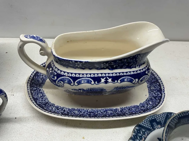 Servies - afbeelding 4 van  9